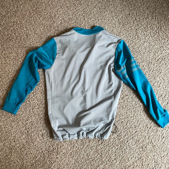 Adidas sweater - Picture 3 of 3